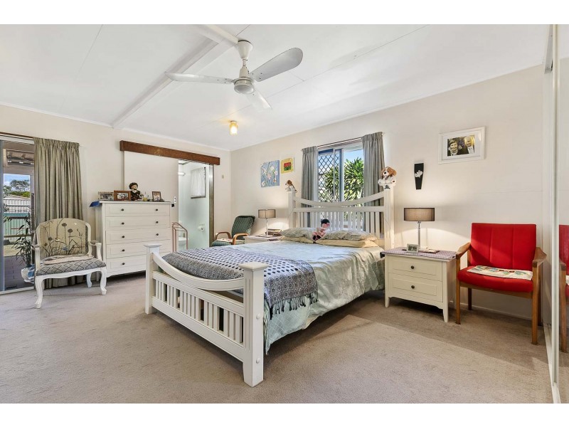 80 Howard Street, Burrum Heads QLD 4659