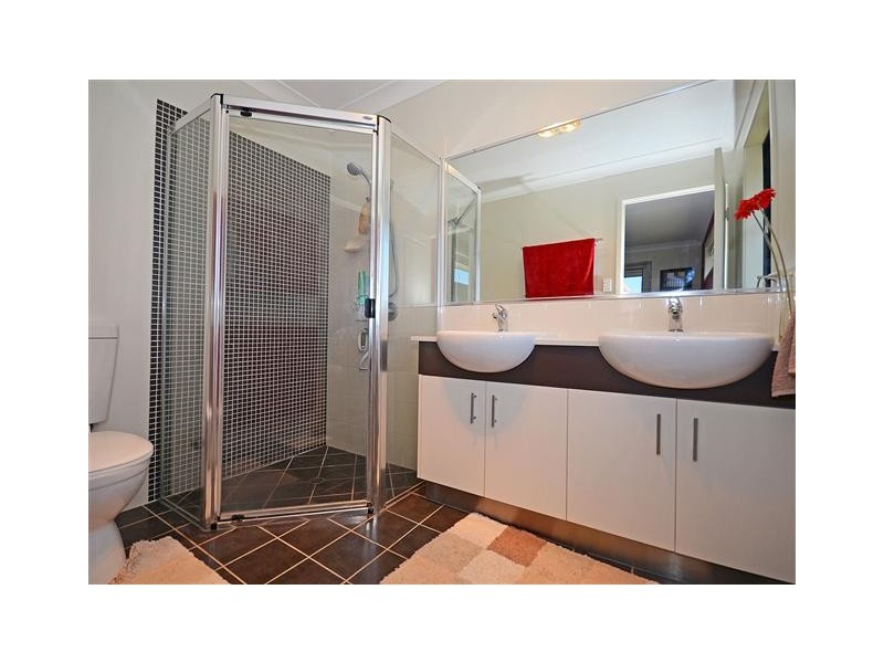 10 Harly Court, Urraween QLD 4655
