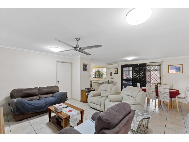 4 Meledie Avenue, Kawungan QLD 4655