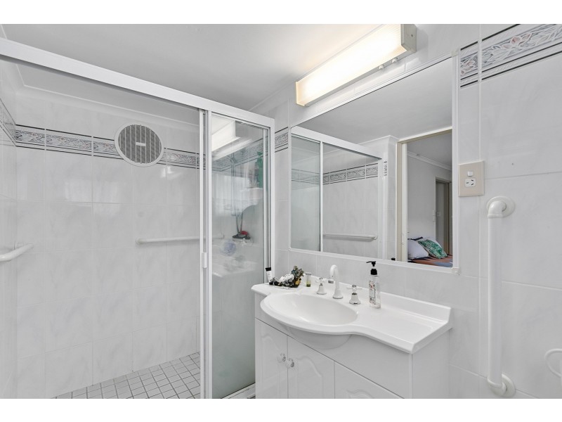 4 Meledie Avenue, Kawungan QLD 4655