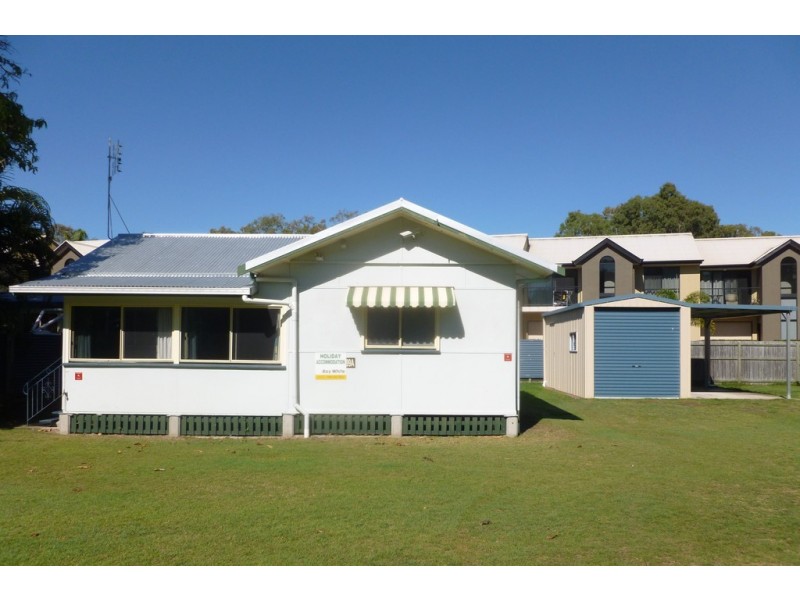99 Freshwater Street, Torquay QLD 4655