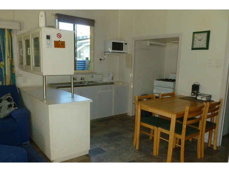 99 Freshwater Street, Torquay QLD 4655