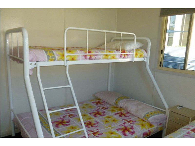 99 Freshwater Street, Torquay QLD 4655