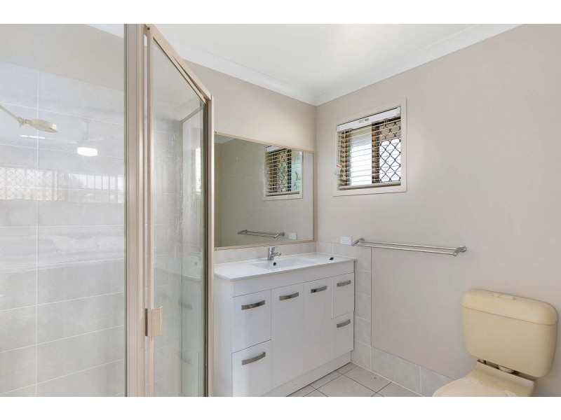 51 Carls Road, Dundowran QLD 4655