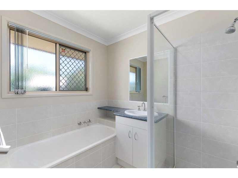 51 Carls Road, Dundowran QLD 4655