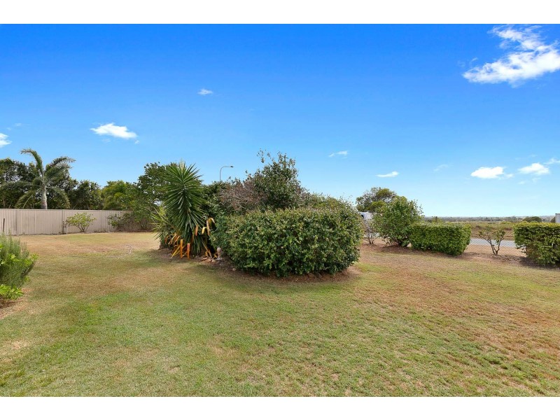 51 Carls Road, Dundowran QLD 4655