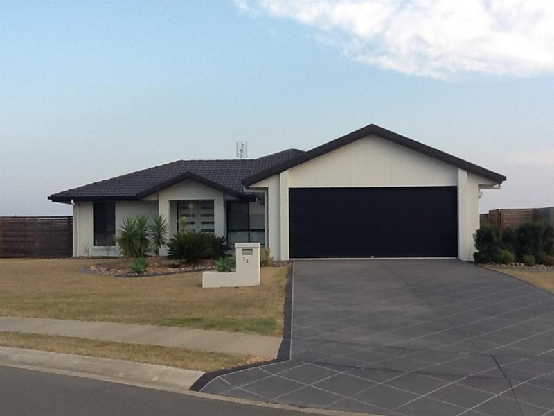 13 Bounty Circuit, Eli Waters QLD 4655