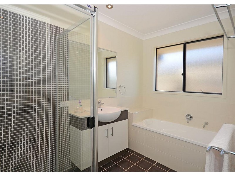 10 Harly Court, Urraween QLD 4655