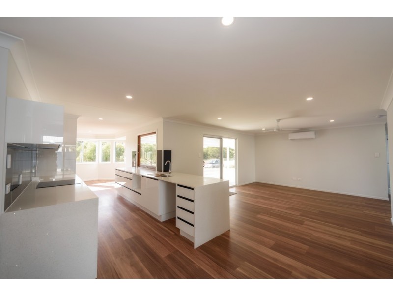 25 Lilly Pilly Drive, Burrum Heads QLD 4659