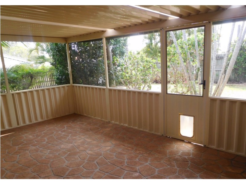 4 Georgia Court, Torquay QLD 4655