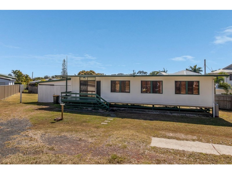 12 West Street, Torquay QLD 4655