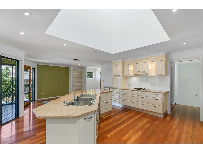 1 Krista Court, Burrum Heads QLD 4659