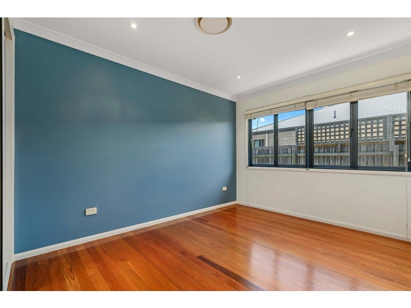 1 Krista Court, Burrum Heads QLD 4659