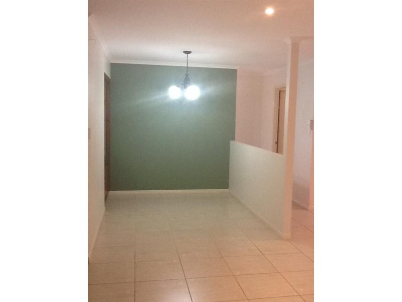 46 Alexander St, Urangan QLD 4655