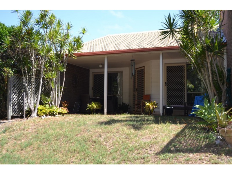 2/123 Freshwater St, Torquay QLD 4655