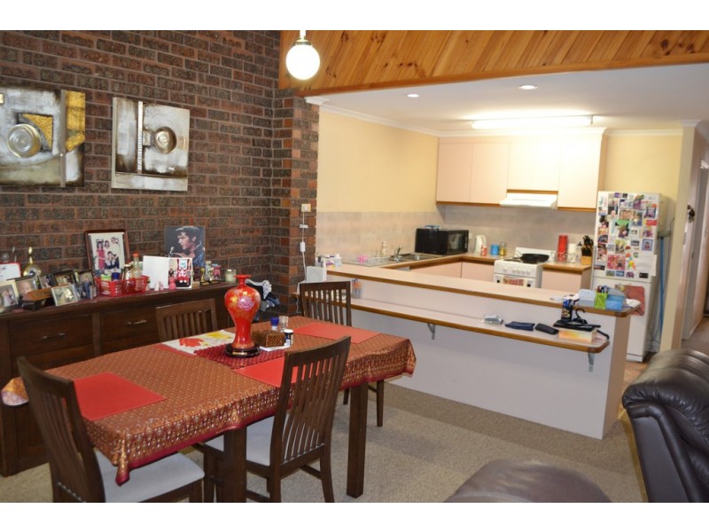2/123 Freshwater St, Torquay QLD 4655