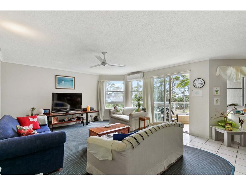 8/325 Esplanade, Scarness QLD 4655