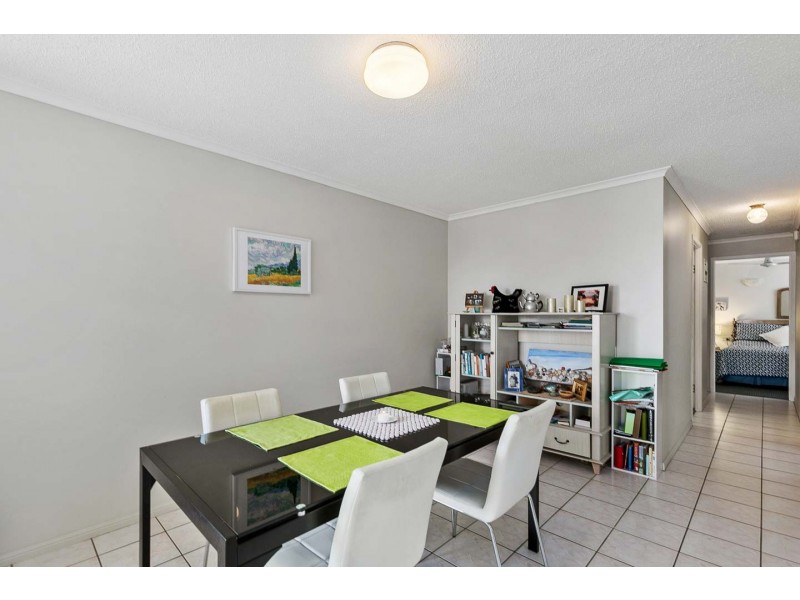 8/325 Esplanade, Scarness QLD 4655