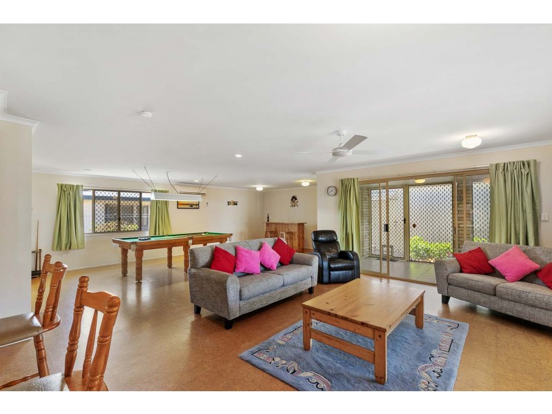 1 Simpson Street, Burrum Heads QLD 4659