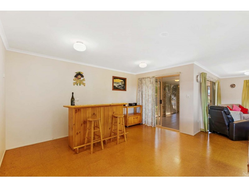 1 Simpson Street, Burrum Heads QLD 4659