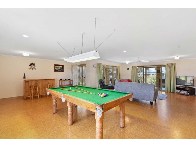 1 Simpson Street, Burrum Heads QLD 4659