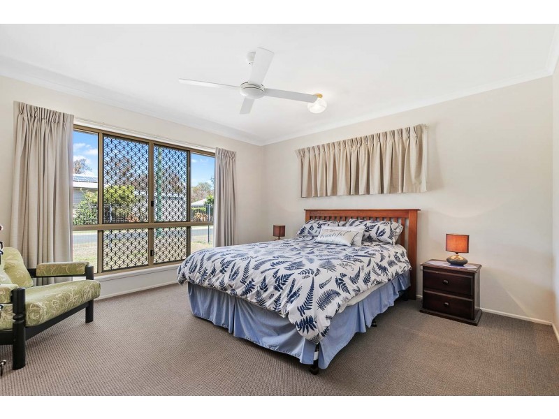 1 Simpson Street, Burrum Heads QLD 4659