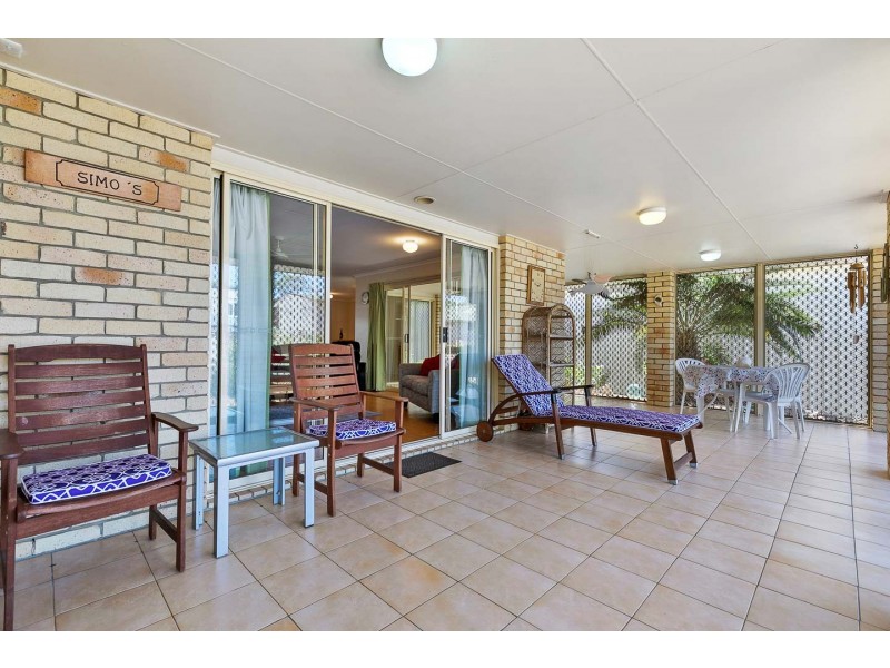 1 Simpson Street, Burrum Heads QLD 4659