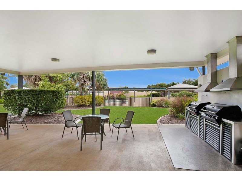 159/230 Pulgul Street, Urangan QLD 4655