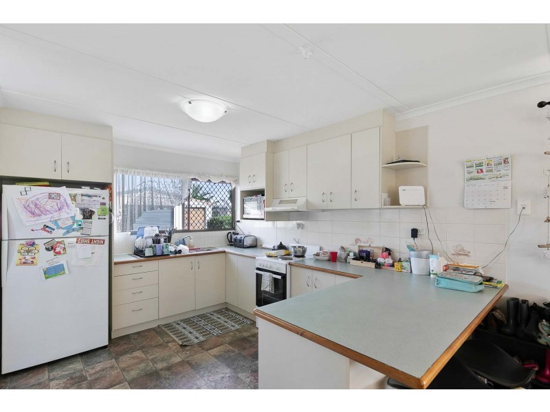 77 Riverview Drive, Burrum Heads QLD 4659