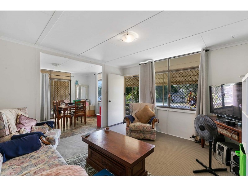 77 Riverview Drive, Burrum Heads QLD 4659