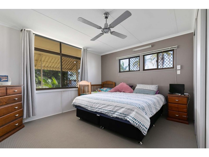 77 Riverview Drive, Burrum Heads QLD 4659