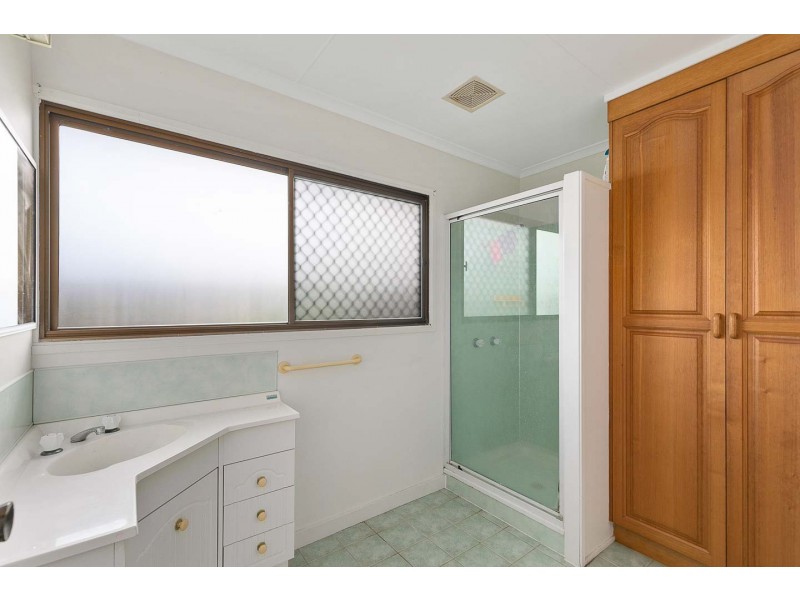 77 Riverview Drive, Burrum Heads QLD 4659