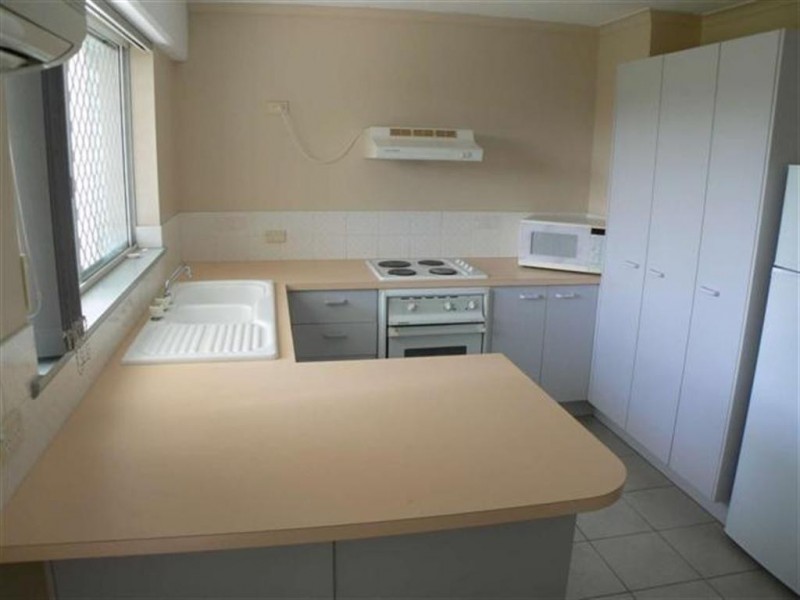 11/458 ESPLANADE, Torquay QLD 4655