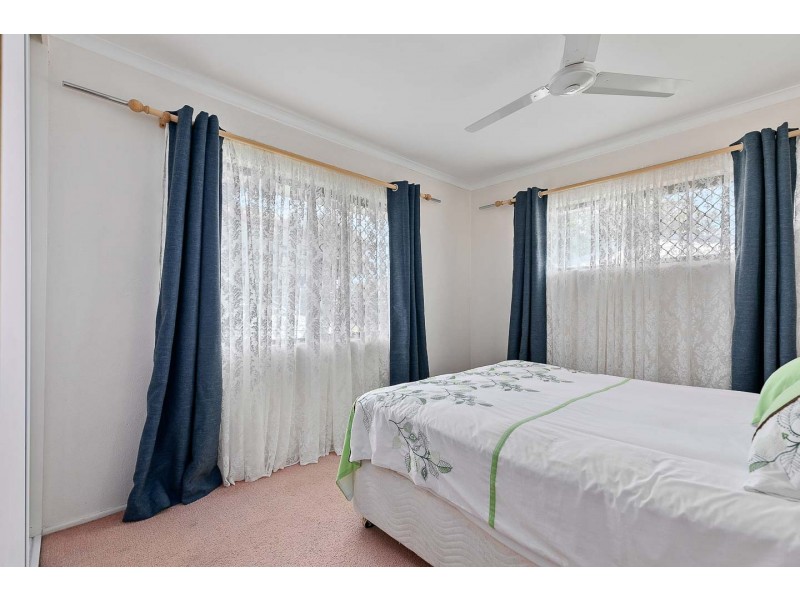 12 Vanda Street, Urangan QLD 4655