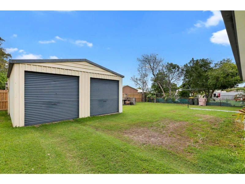 12 Vanda Street, Urangan QLD 4655