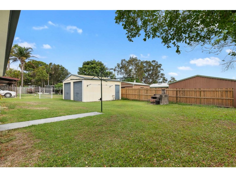 12 Vanda Street, Urangan QLD 4655