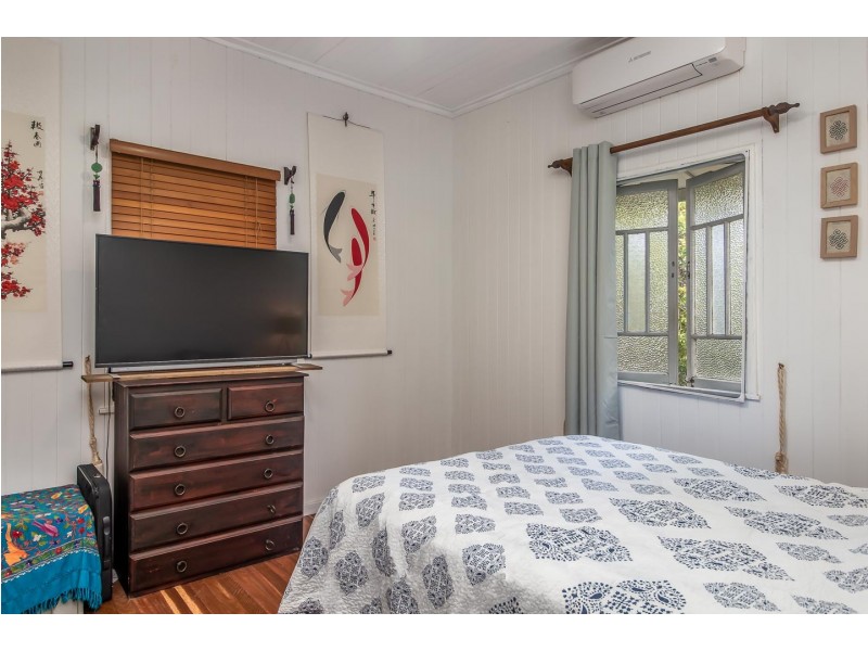 99 Long Street, Point Vernon QLD 4655