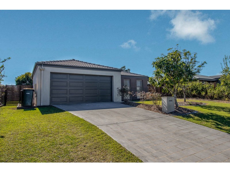 4 Captain Cook, Urraween QLD 4655