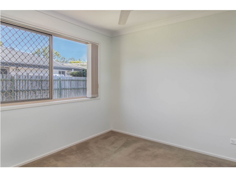 4 Captain Cook, Urraween QLD 4655