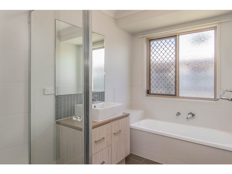 4 Captain Cook, Urraween QLD 4655