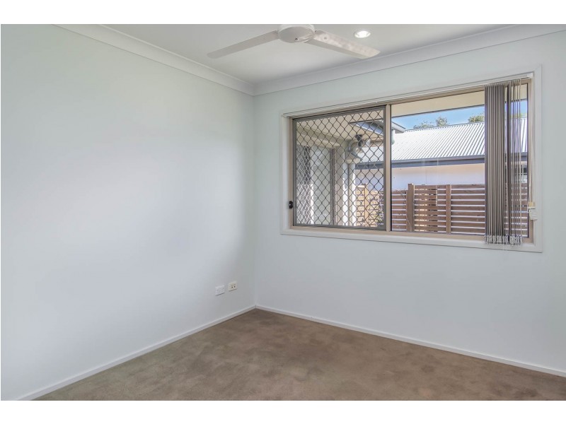 4 Captain Cook, Urraween QLD 4655