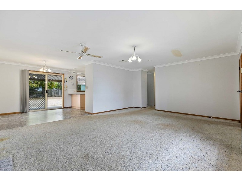 9 Diamond Court, Point Vernon QLD 4655