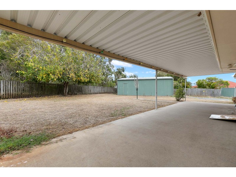 9 Diamond Court, Point Vernon QLD 4655