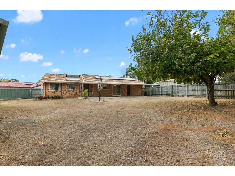 9 Diamond Court, Point Vernon QLD 4655