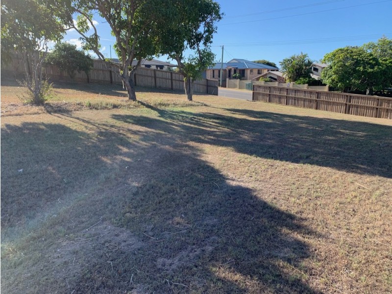 2A Christensen Street, Urraween QLD 4655