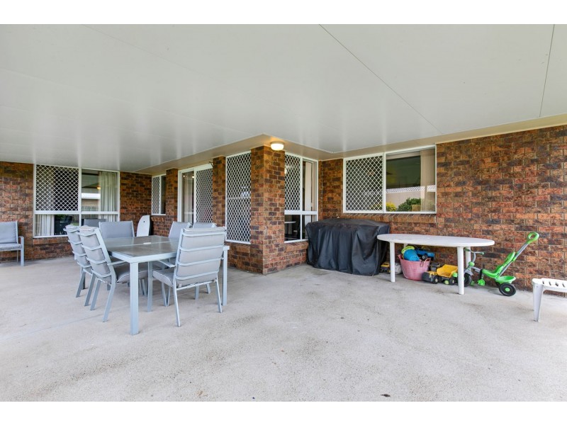 3 Phoenix Court, Kawungan QLD 4655