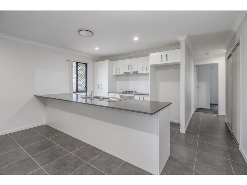 2 Serene Way, Wondunna QLD 4655