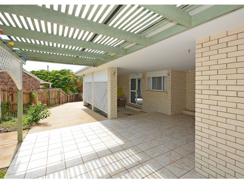 4 Diana Place, Urangan QLD 4655