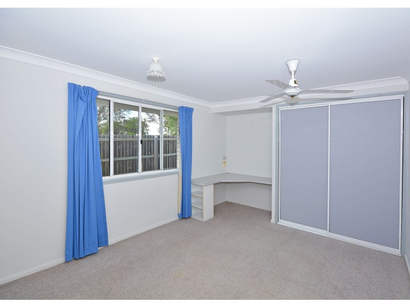 4 Diana Place, Urangan QLD 4655