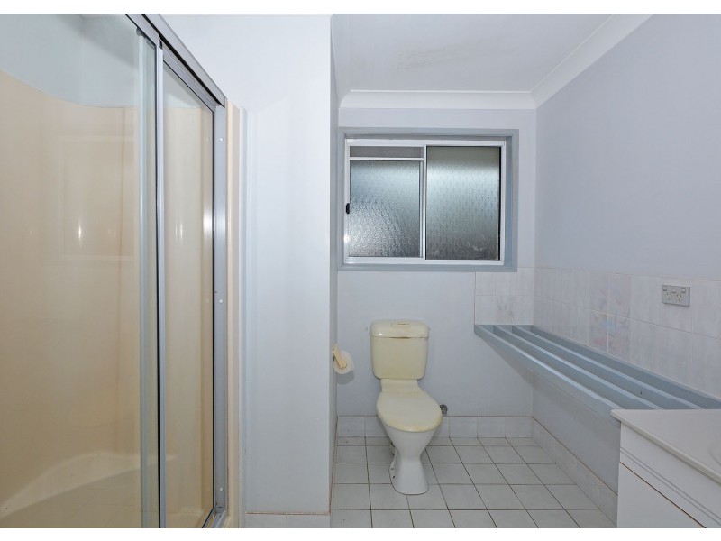 4 Diana Place, Urangan QLD 4655